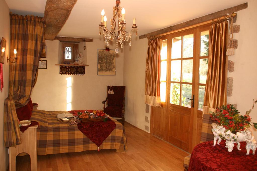 Bed and Breakfast Manoir De La Branche Maen Roch Exterior foto