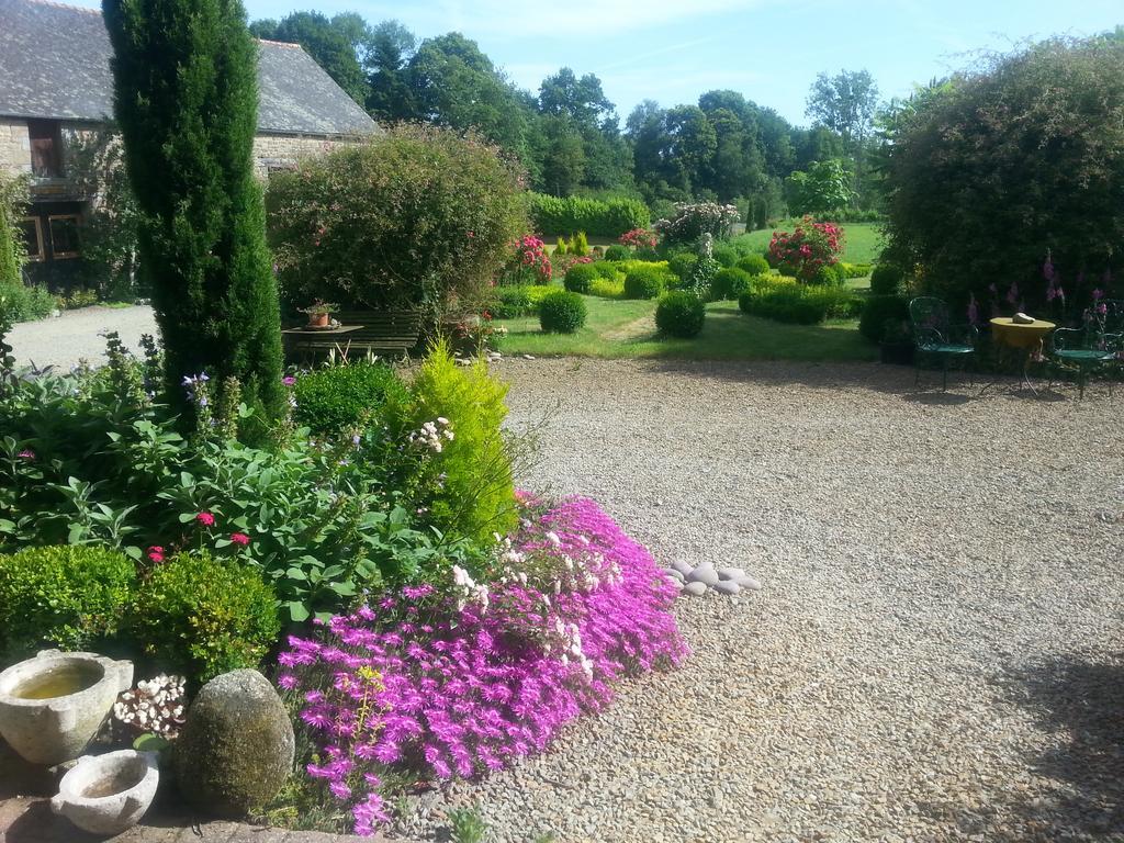 Bed and Breakfast Manoir De La Branche Maen Roch Exterior foto