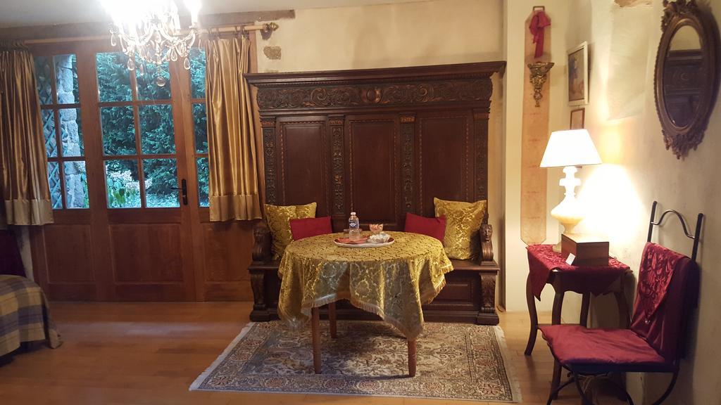 Bed and Breakfast Manoir De La Branche Maen Roch Exterior foto