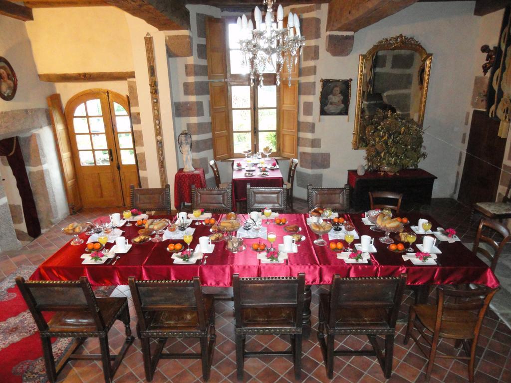 Bed and Breakfast Manoir De La Branche Maen Roch Exterior foto