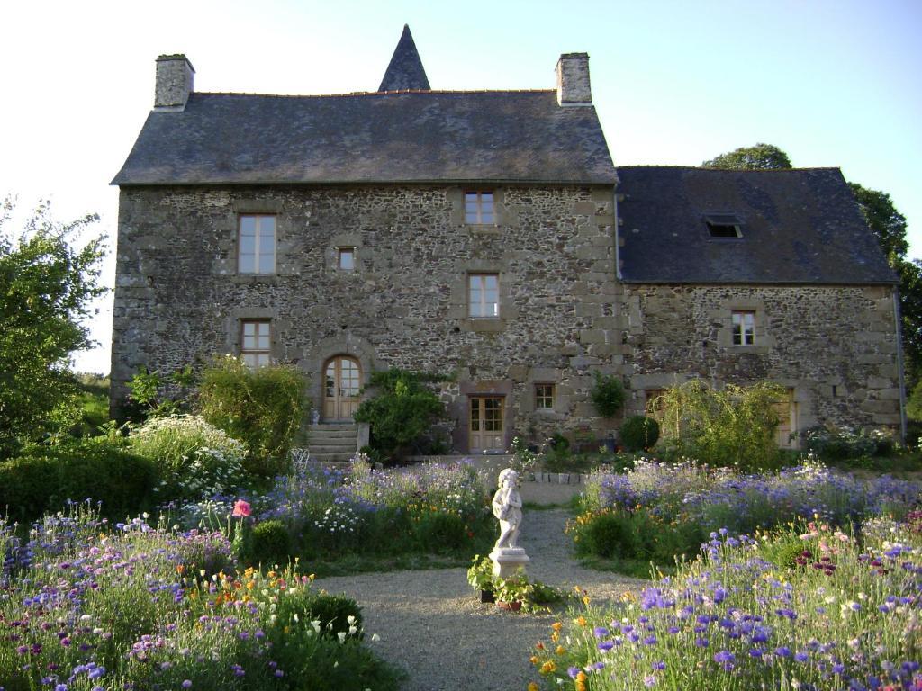Bed and Breakfast Manoir De La Branche Maen Roch Exterior foto