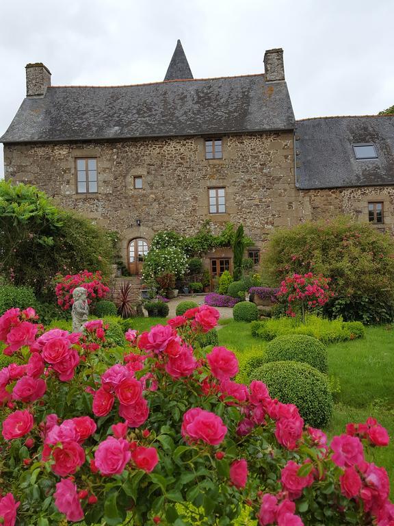 Bed and Breakfast Manoir De La Branche Maen Roch Exterior foto