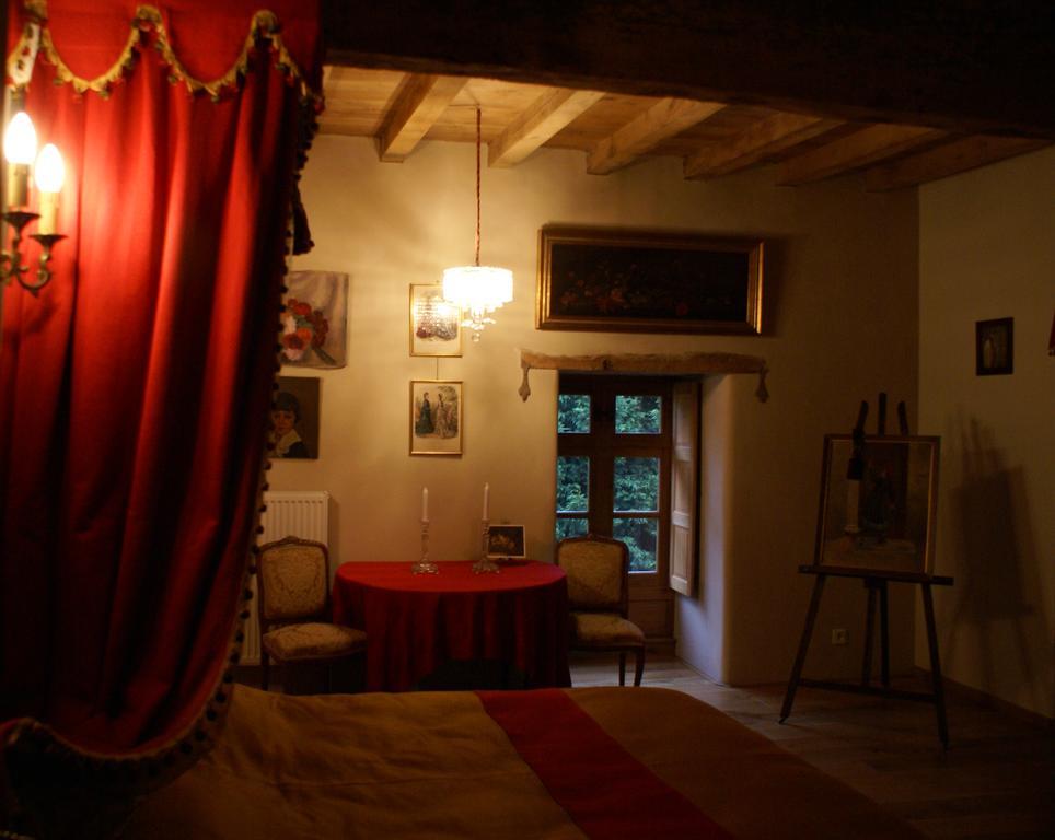 Bed and Breakfast Manoir De La Branche Maen Roch Exterior foto