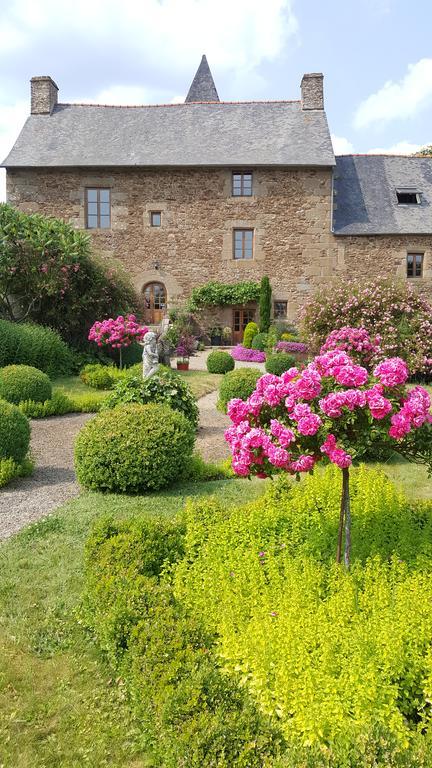 Bed and Breakfast Manoir De La Branche Maen Roch Exterior foto