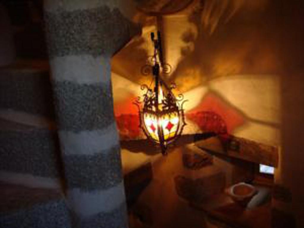 Bed and Breakfast Manoir De La Branche Maen Roch Exterior foto