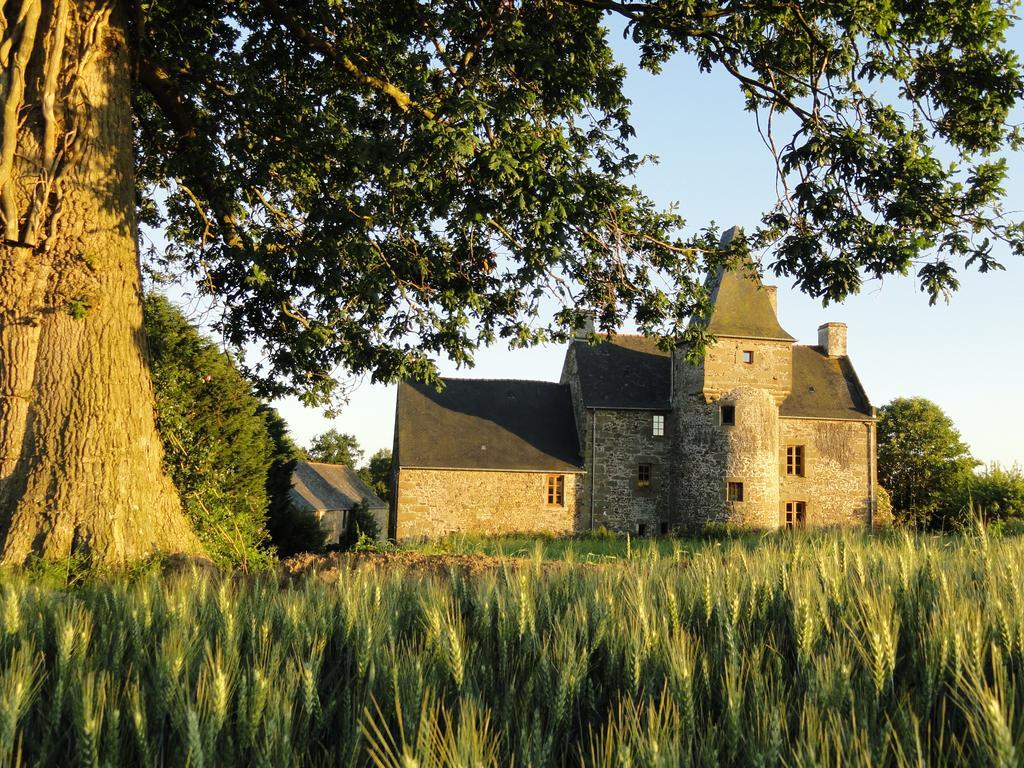Bed and Breakfast Manoir De La Branche Maen Roch Exterior foto
