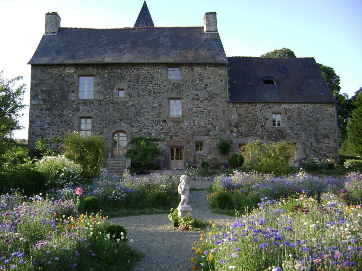 Bed and Breakfast Manoir De La Branche Maen Roch Exterior foto